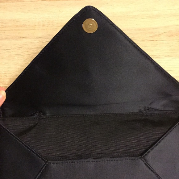 BCBGMAXAZRIA Envelope Clutch - Picture 3 of 8